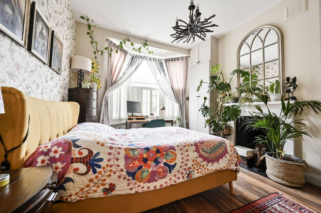 Property photo 3 of 9