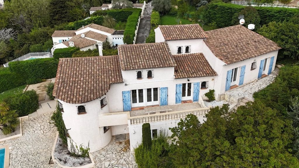 Property photo 1 of 26