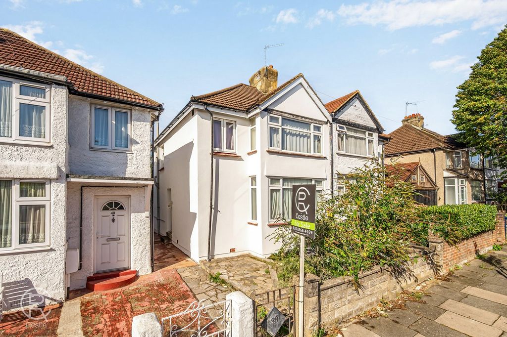 Property photo 1 of 12