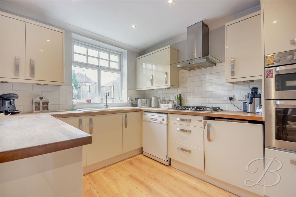 Property photo 3 of 26 Ccltd-8.Jpg