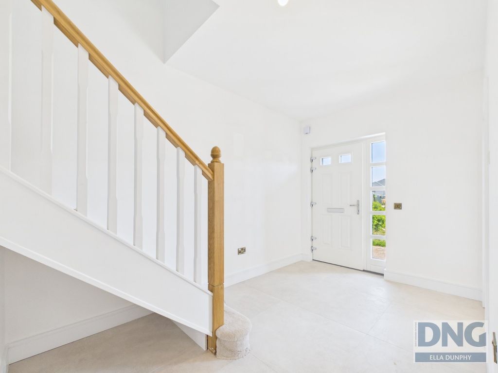 Property photo 2 of 24 Picture No. 14