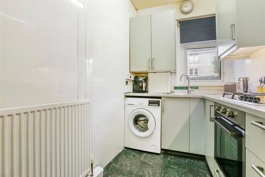 Additional image 9 of 2 bed flat for saleKirkness Street, Airdrie, North Lanarkshire ML6
