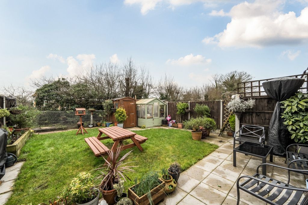 Property photo 3 of 23 4706473