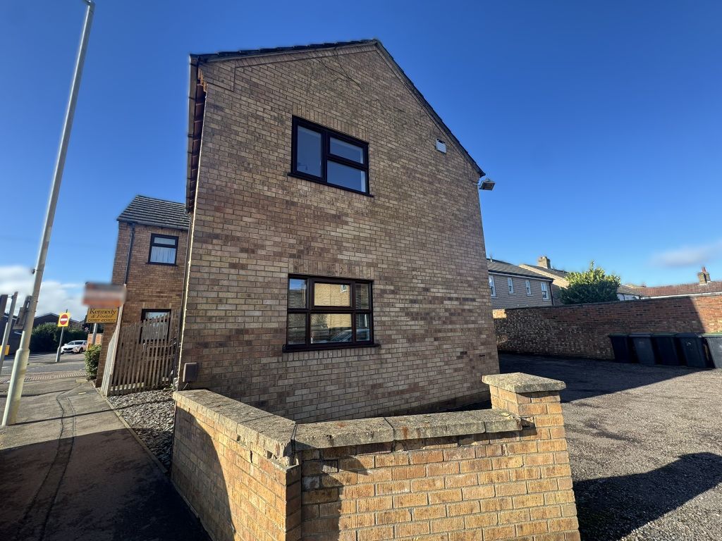 Property photo 1 of 12 15