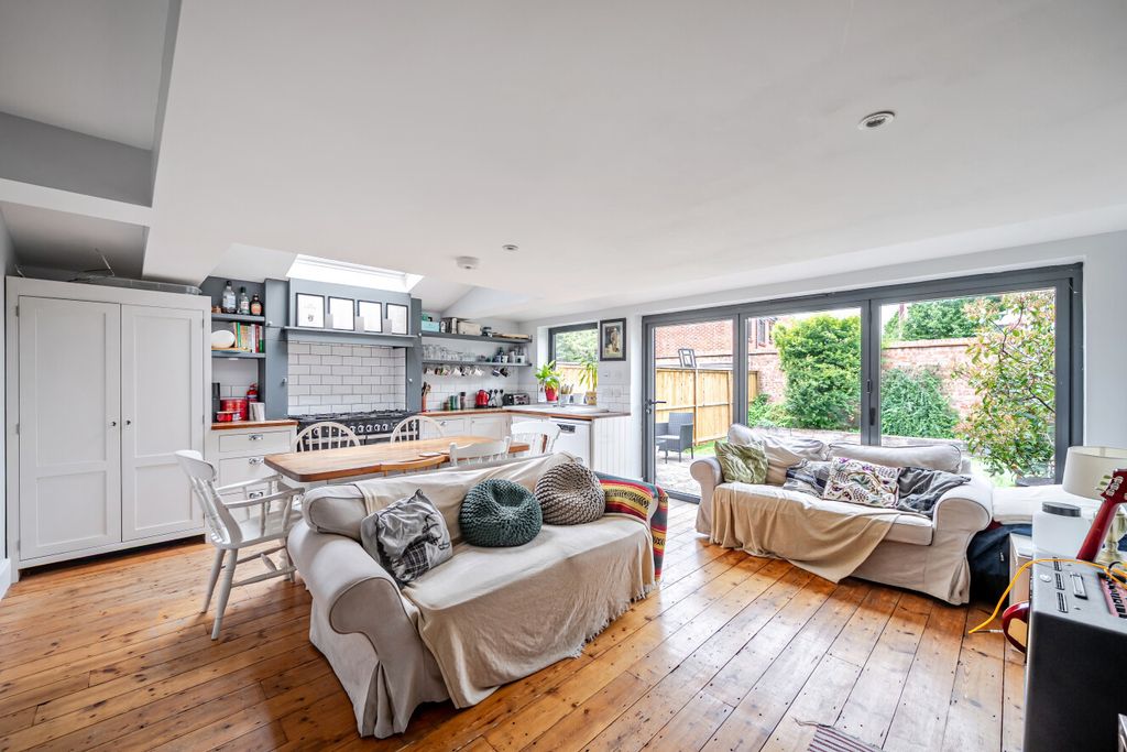Property photo 3 of 11 1-6A2c00Cf1Bfeb-1...