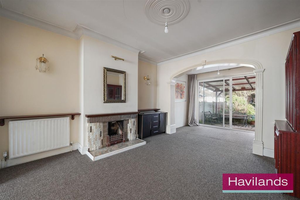 Property photo 3 of 12 Ridge Avenue-9.Jpg