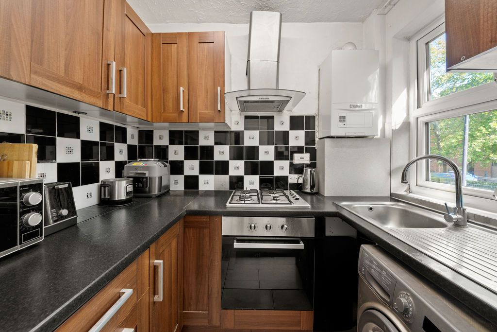 Property photo 2 of 14 Photo 1