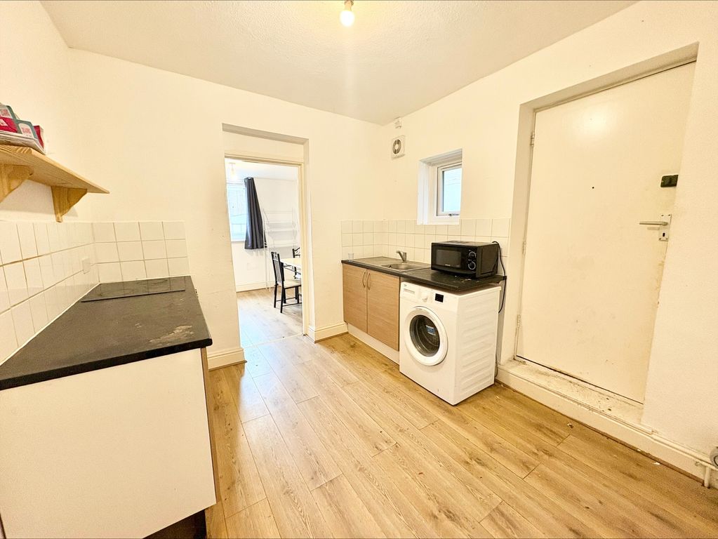 Property photo 3 of 8 Image