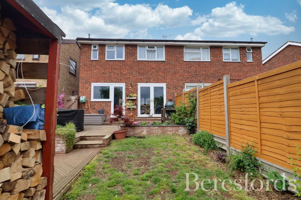 Property photo 2 of 12 Picture No. 11
