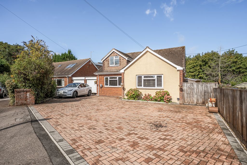 Property photo 1 of 27 1514385 (39)