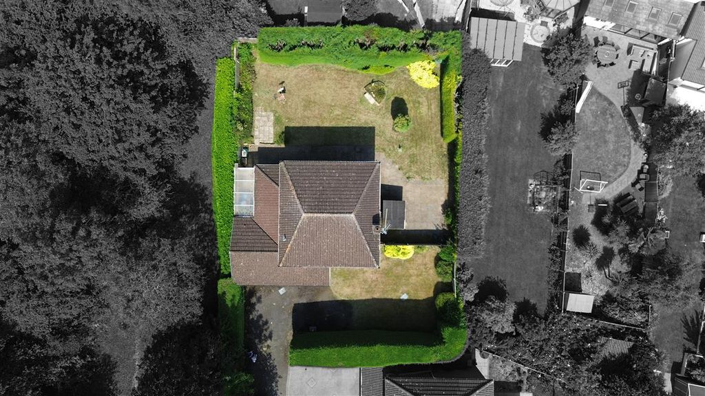 Property photo 2 of 25 Approach