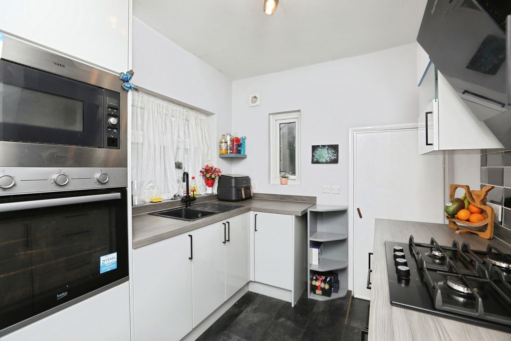 Property photo 1 of 14 Pbox-Img.Jpg
