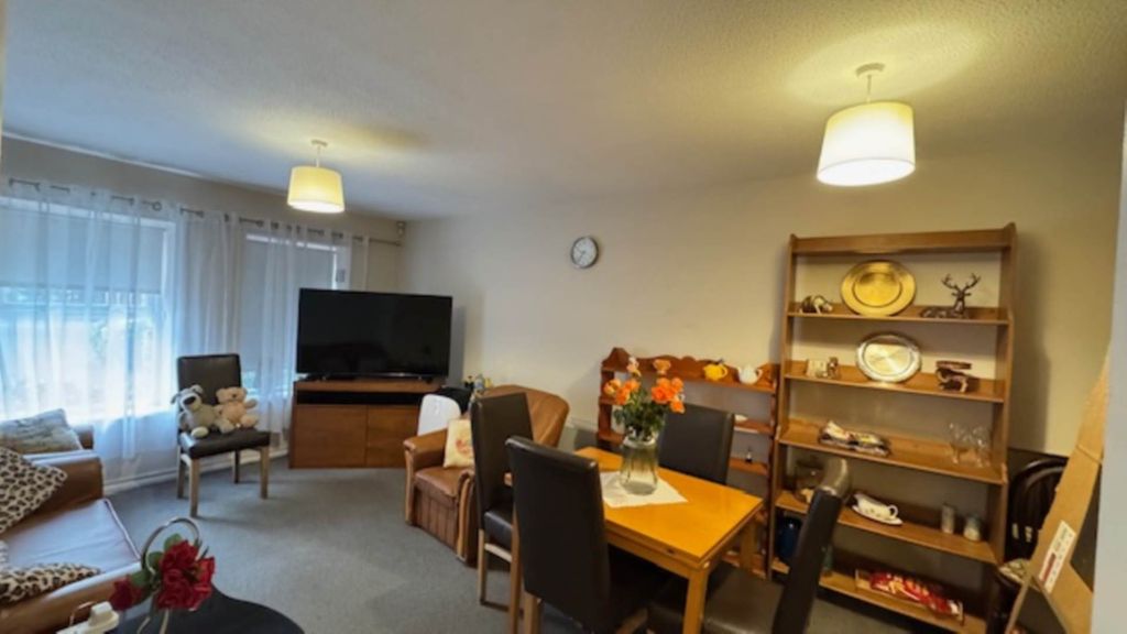 Property photo 3 of 7