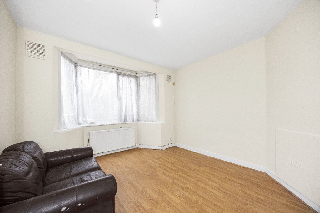 Property photo 3 of 11 2653525