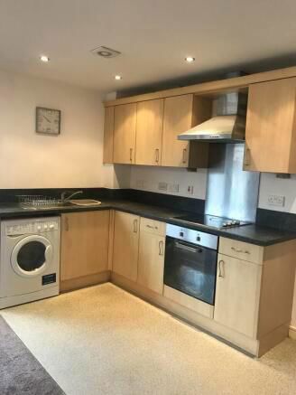 Property photo 2 of 10