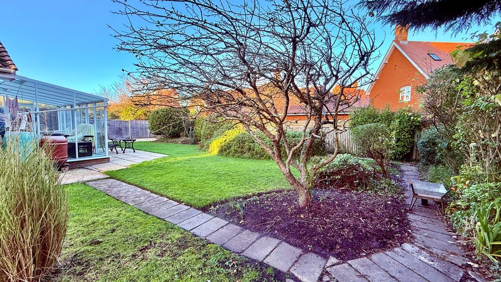 Property photo 3 of 19