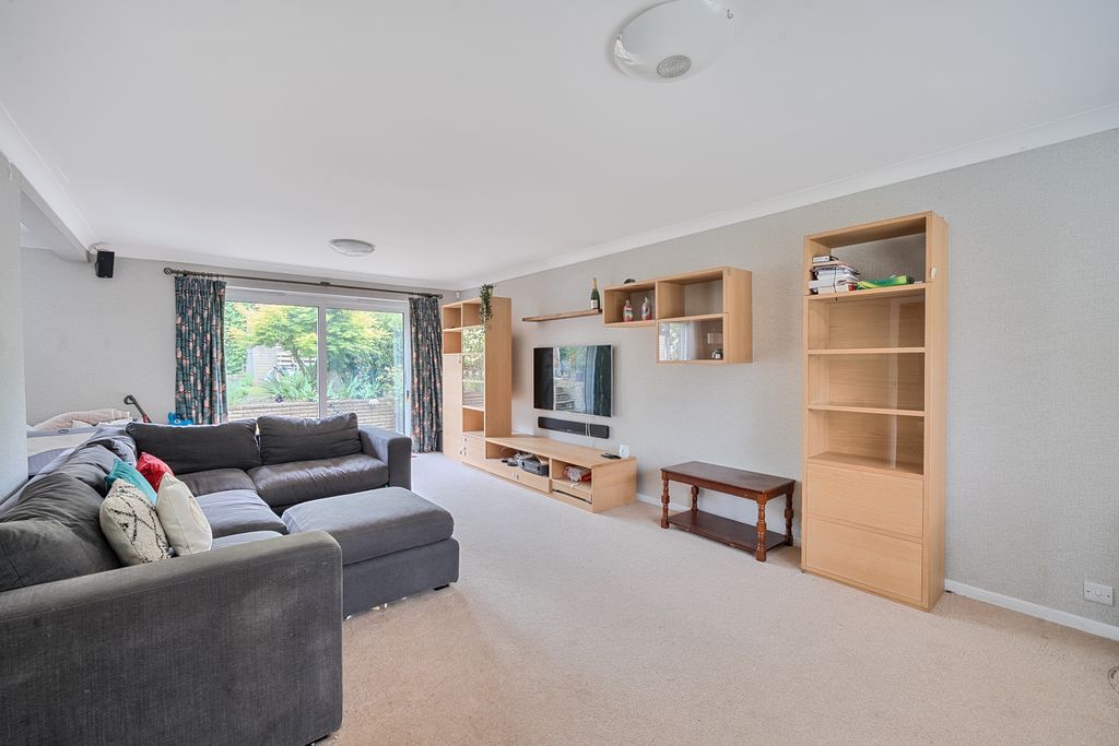 Property photo 2 of 16 Picture No. 28