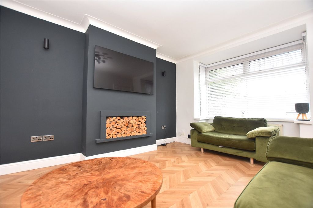 Property photo 2 of 21 Picture No. 04