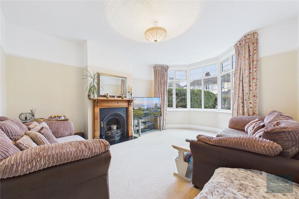 Property photo 2 of 17 Picture No. 01