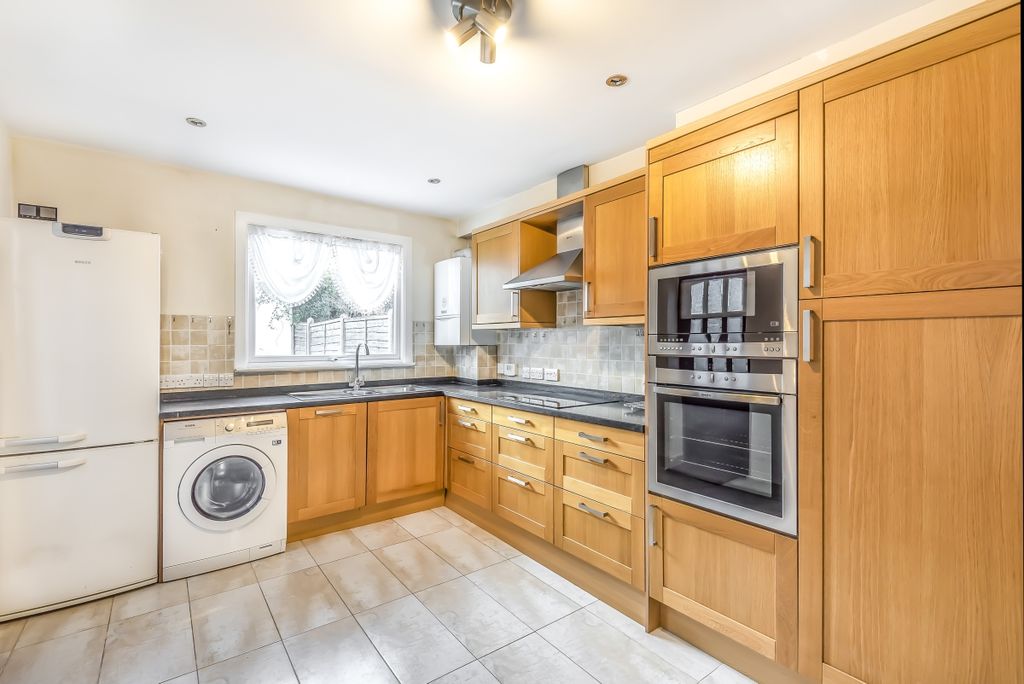 Property photo 1 of 8 448402 (5)