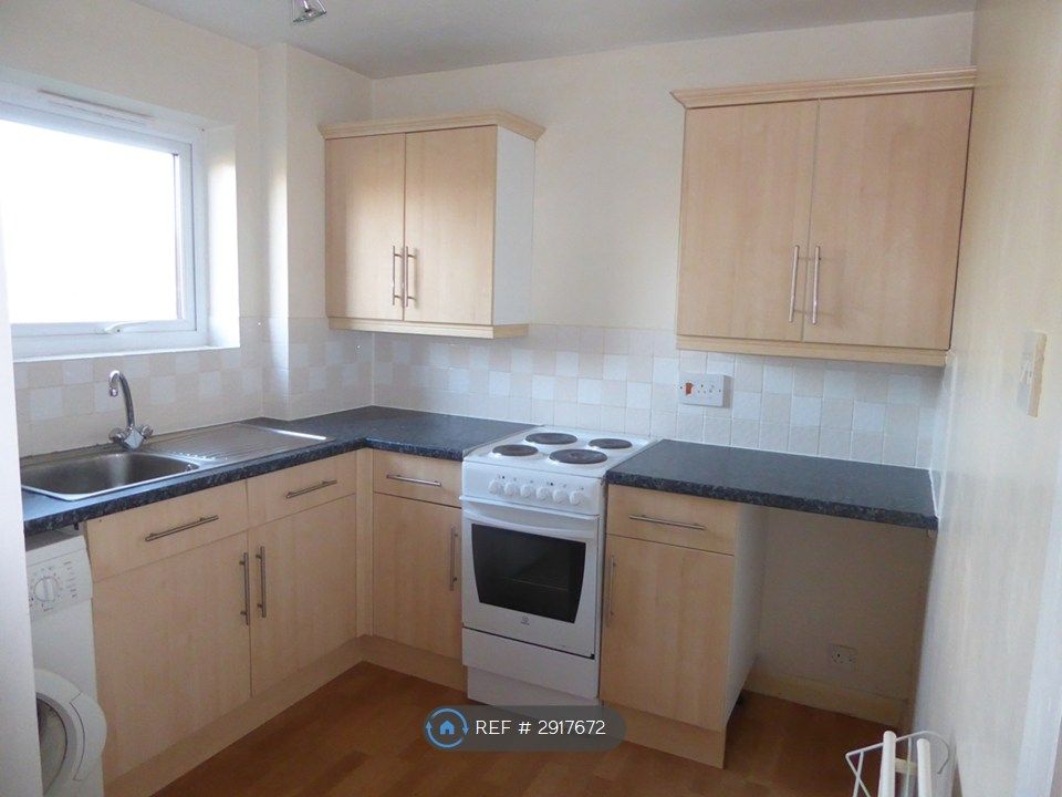 Property photo 2 of 13 Kitchen