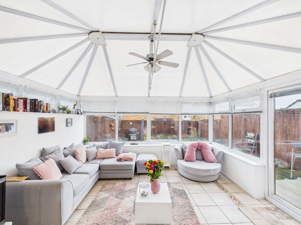 Property photo 3 of 35