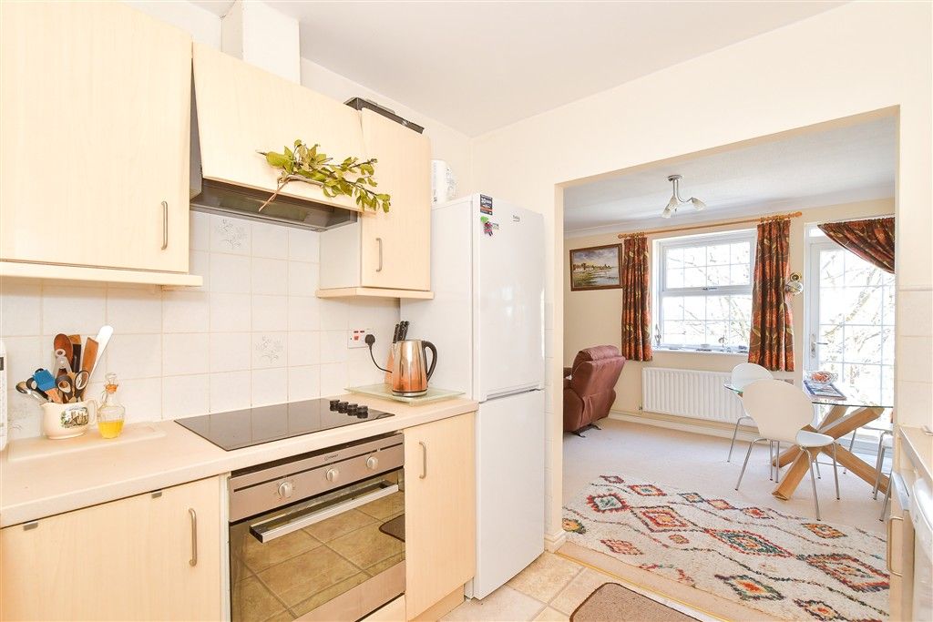 Property photo 3 of 13 Kitchen