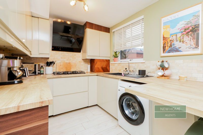 Property photo 2 of 19 Photo 9