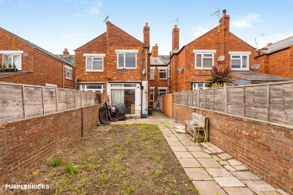 Property photo 3 of 17