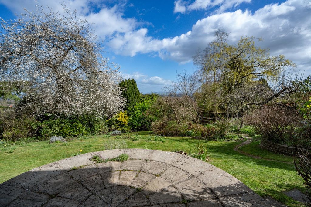 Property photo 3 of 23