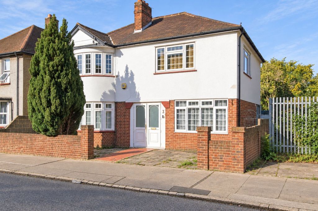 Property photo 1 of 18