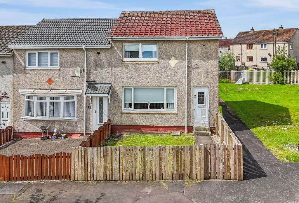 Property photo 1 of 17