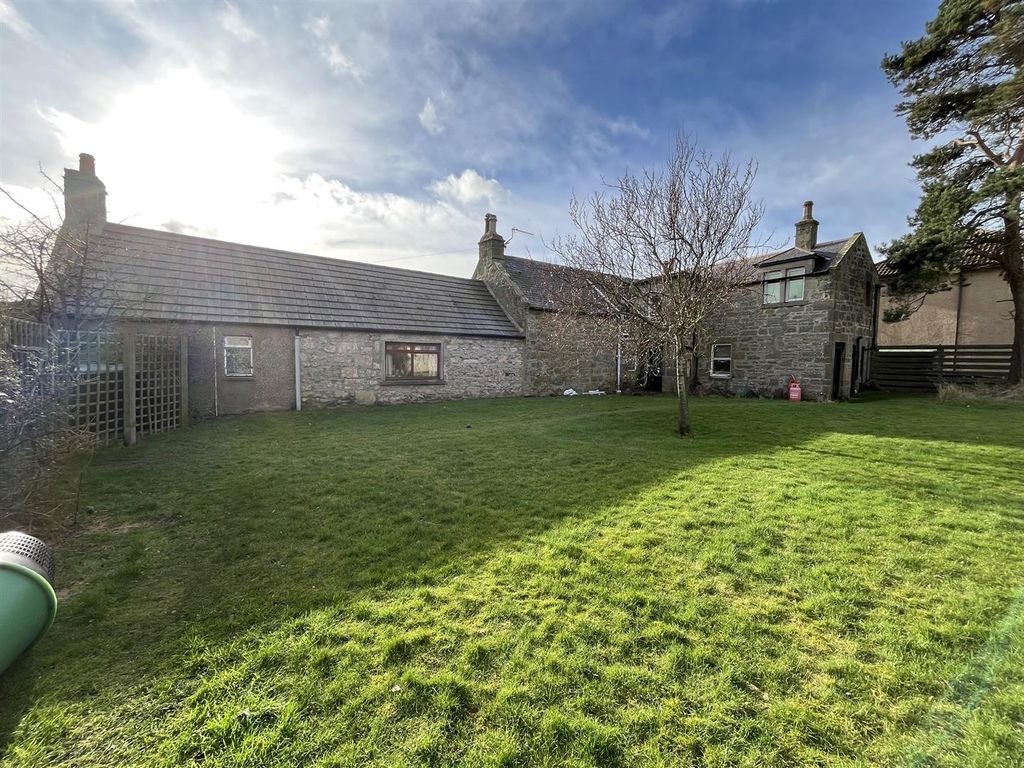 Property photo 3 of 23