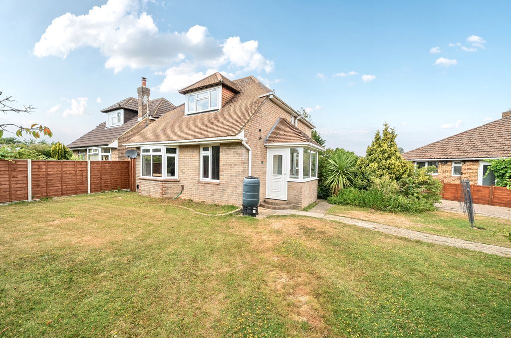 Property photo 3 of 17 2-6A639Bf331127-1...
