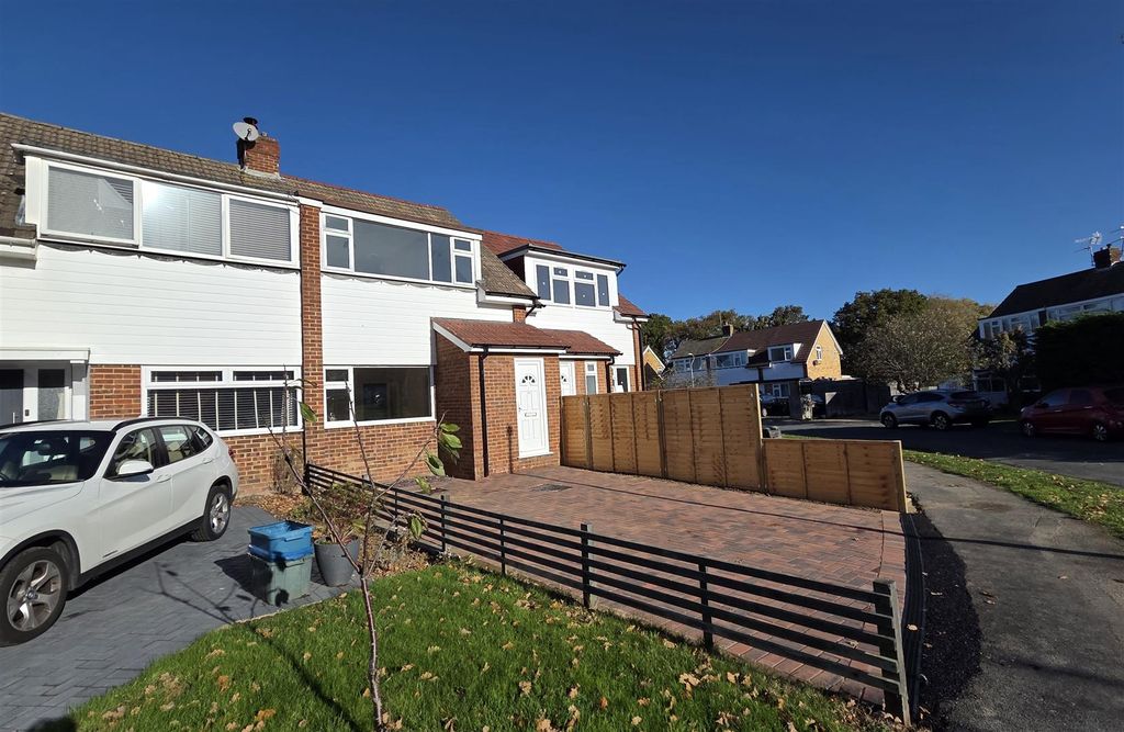 Property photo 1 of 12 Front Aspect