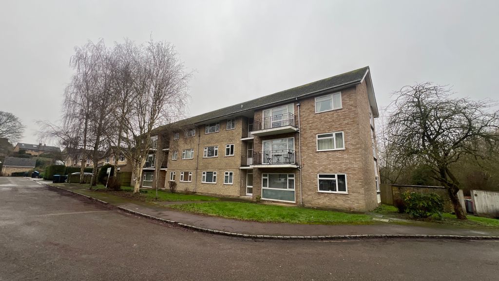 Property photo 1 of 10 Cover