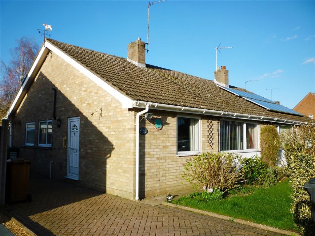 Property photo 1 of 11 Front