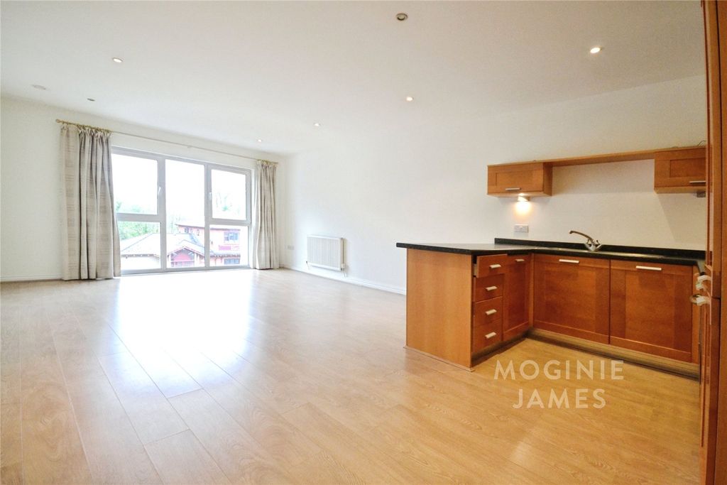 Property photo 2 of 13 Picture No. 39