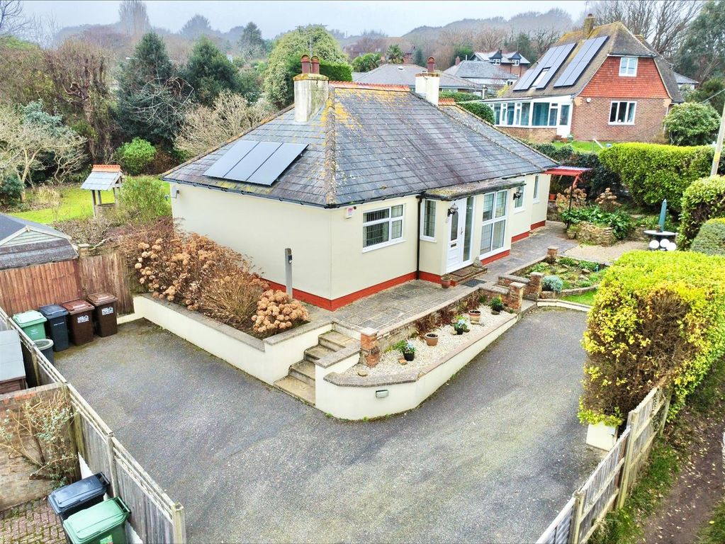 Property photo 1 of 28