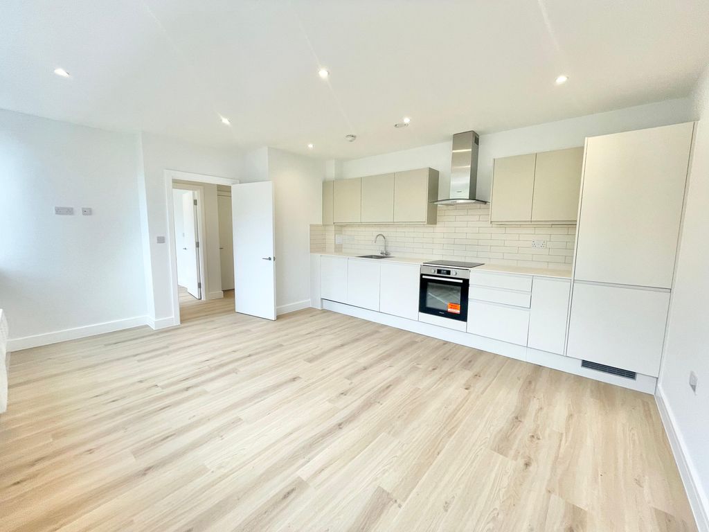 Property photo 1 of 6 Open Plan Living/Kitchen