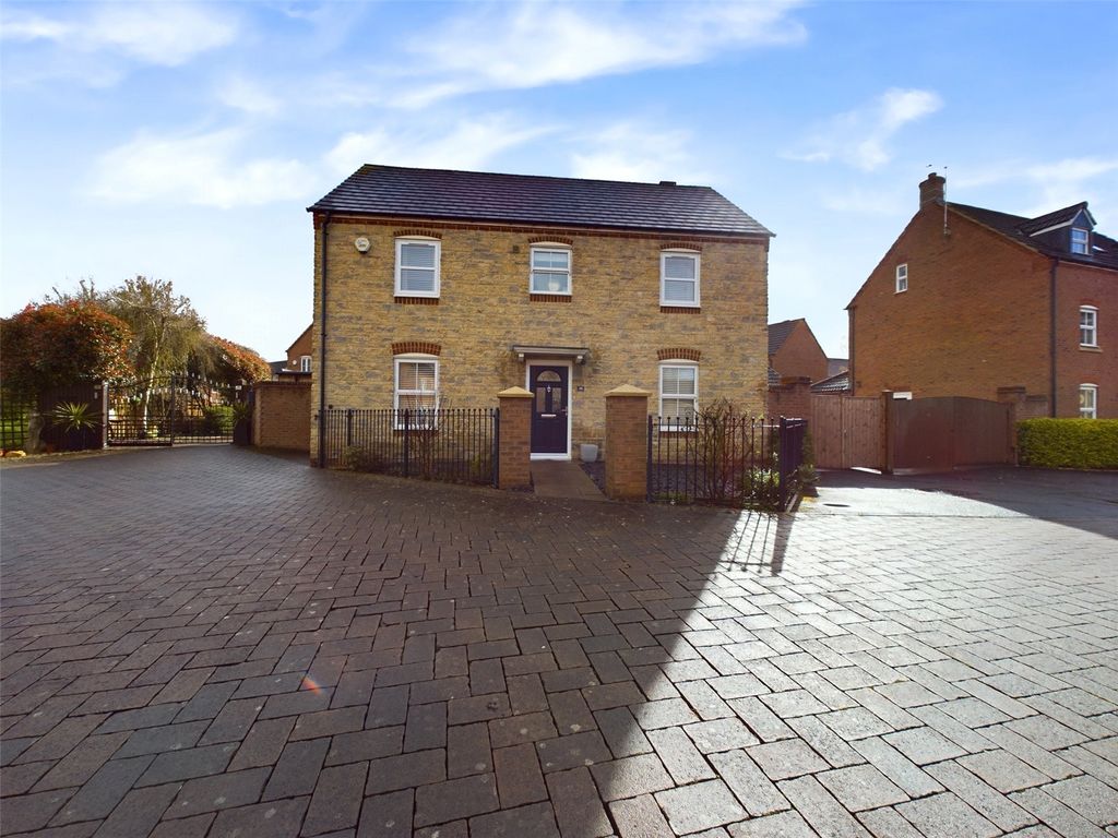 Property photo 1 of 18 Picture No. 01