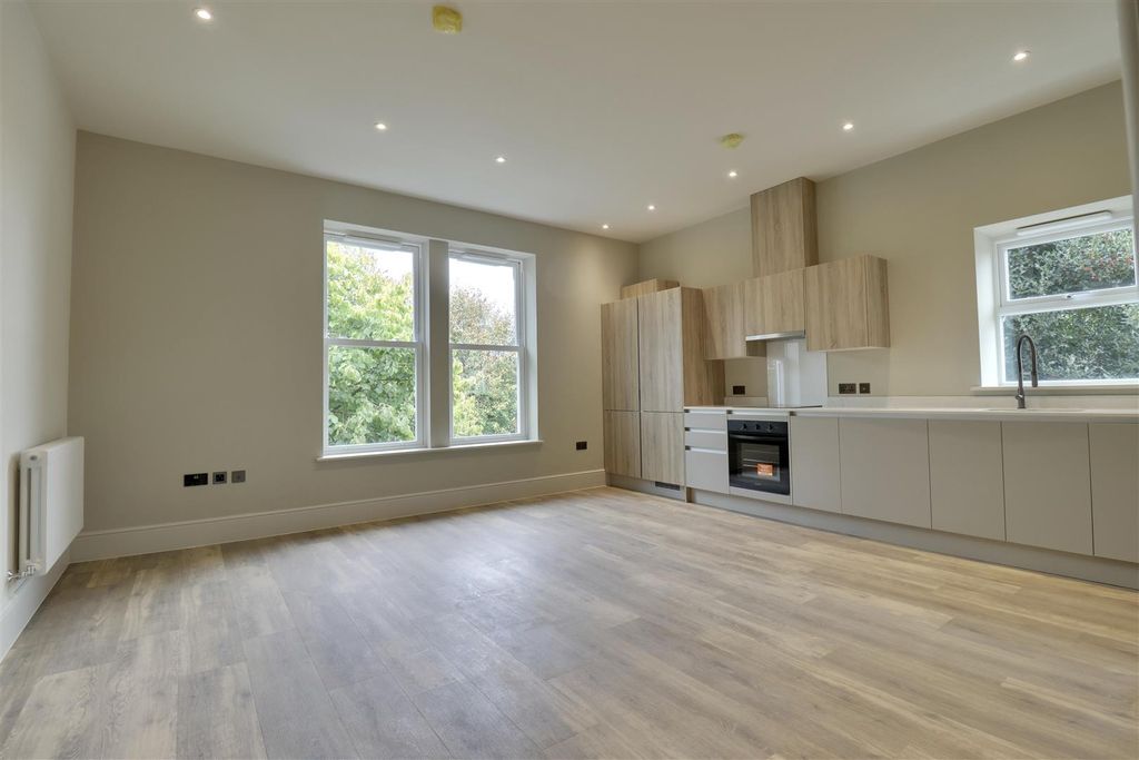 Property photo 2 of 24 196Edda5-5D7B-45D8-89Ad-Db2E980409Af_1_201_A.Jpeg