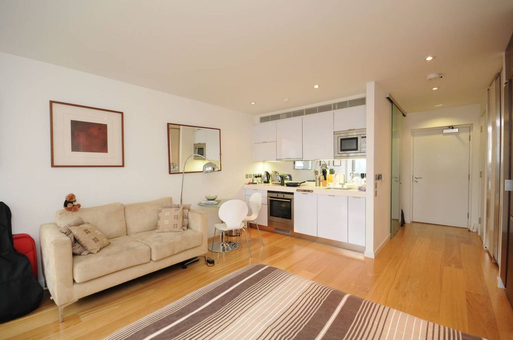 Property photo 3 of 4