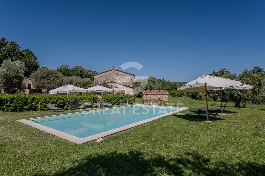 Property photo 2 of 49