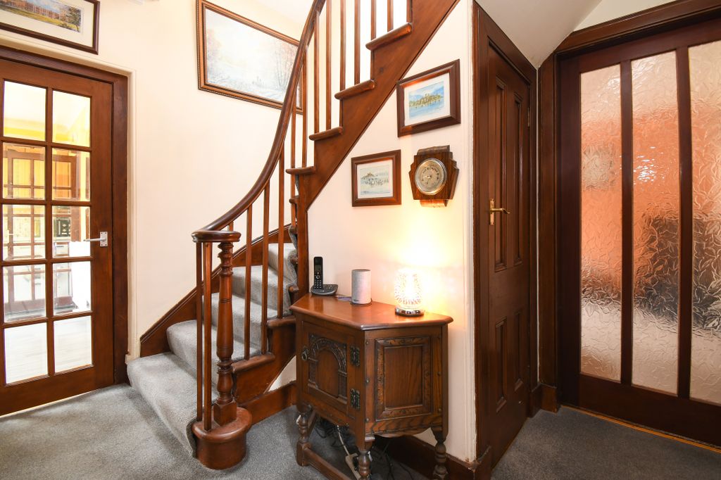 Property photo 3 of 23 Staircase