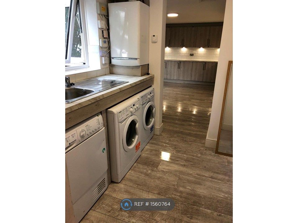 Property photo 3 of 35