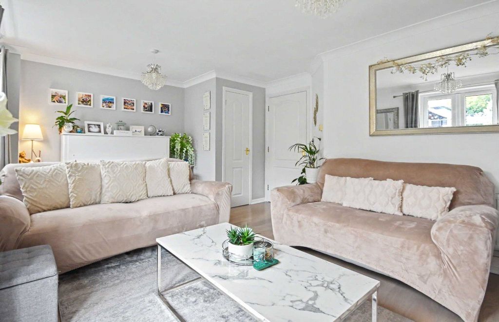 Property photo 3 of 13 3