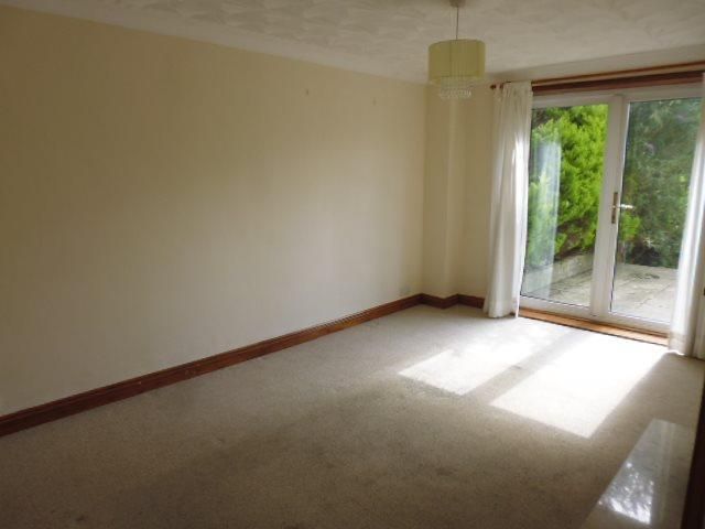 Property photo 2 of 8 Living Room