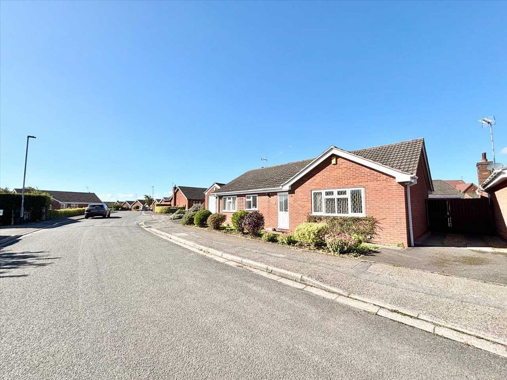 Property photo 2 of 20