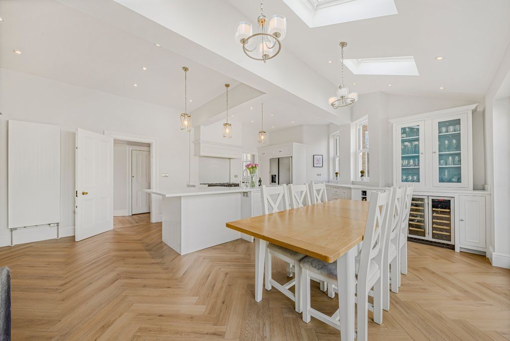 Property photo 3 of 27 Picture No. 89